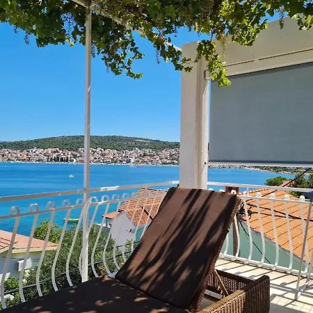 Haus Am Trogir, Mala Mora