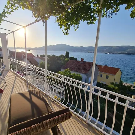 דירה Haus Am Trogir, Mala Mora *