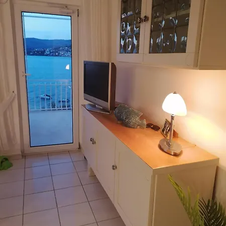 דירה Haus Am Trogir, Mala Mora