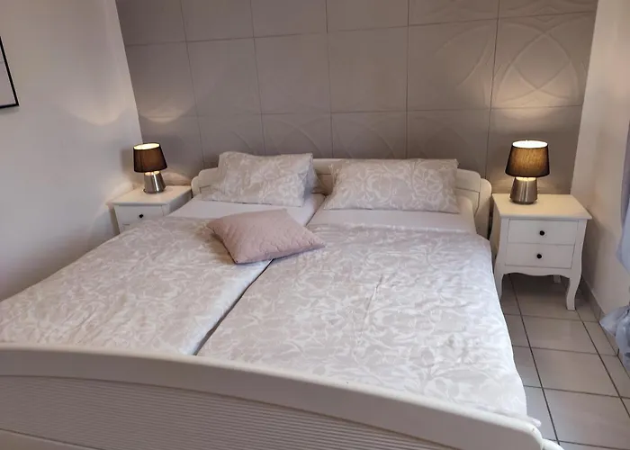 Haus Am Trogir, Mala Mora *